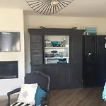 Duplex Ensoleille Avec Terrasse, A 300M De La Plage