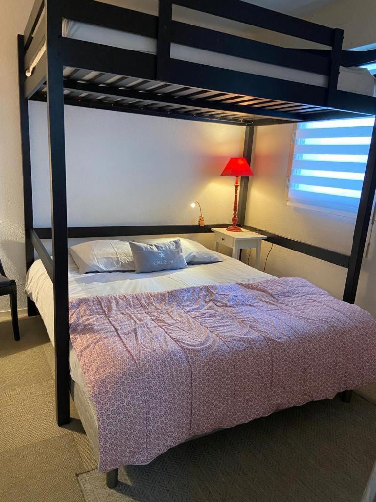 Appartement Duplex Ensoleille Avec Terrasse, A 300m De La